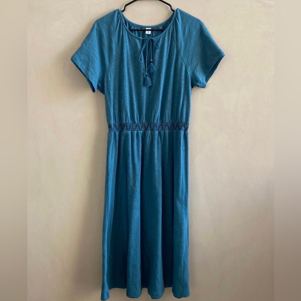 Old Navy Sunny and easy wearing dress
Size M